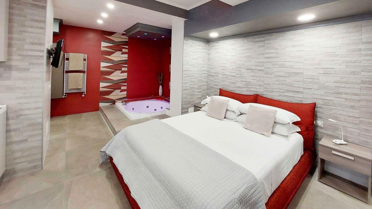 Sweet Home & Wellness Luxury Apartment Нетуно Екстериор снимка