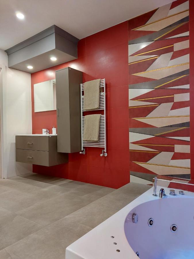 Sweet Home & Wellness Luxury Apartment Нетуно Екстериор снимка