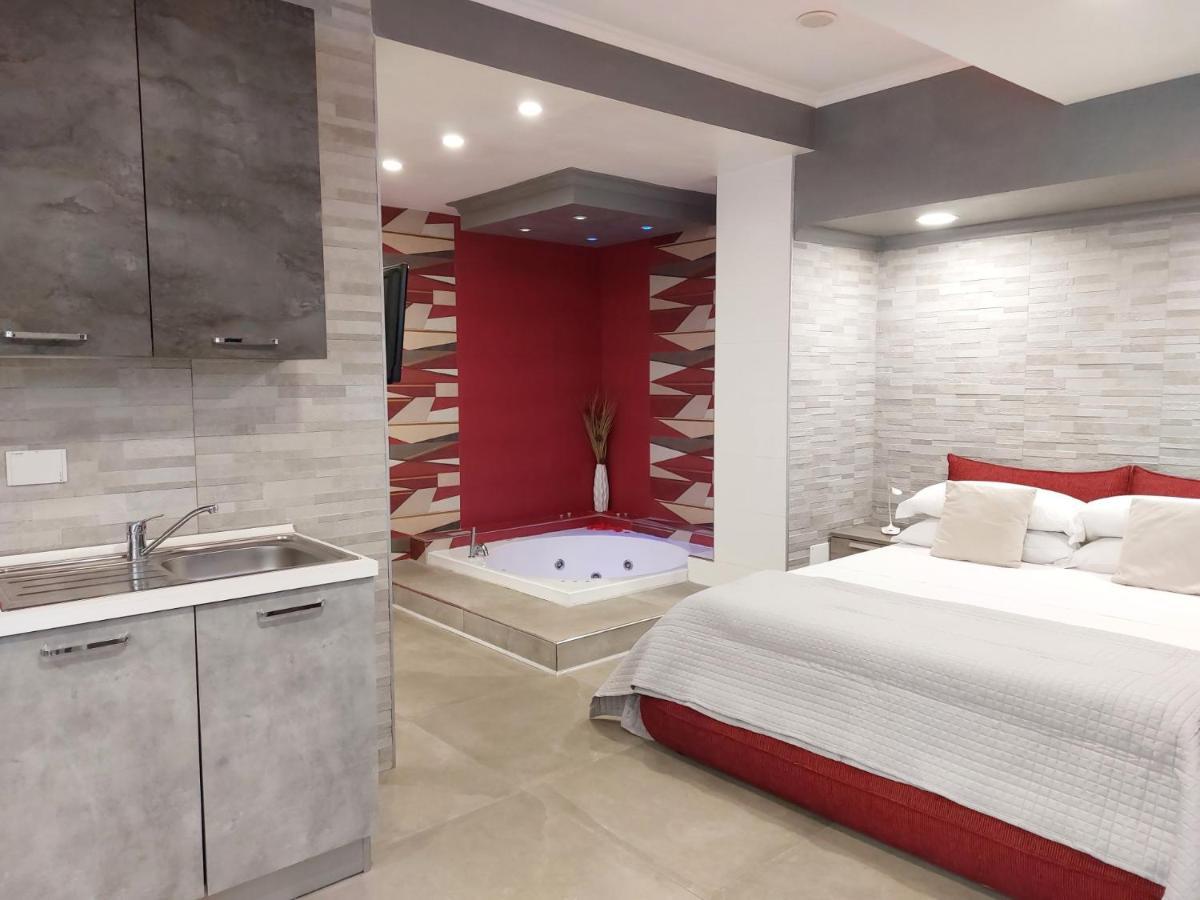 Sweet Home & Wellness Luxury Apartment Нетуно Екстериор снимка