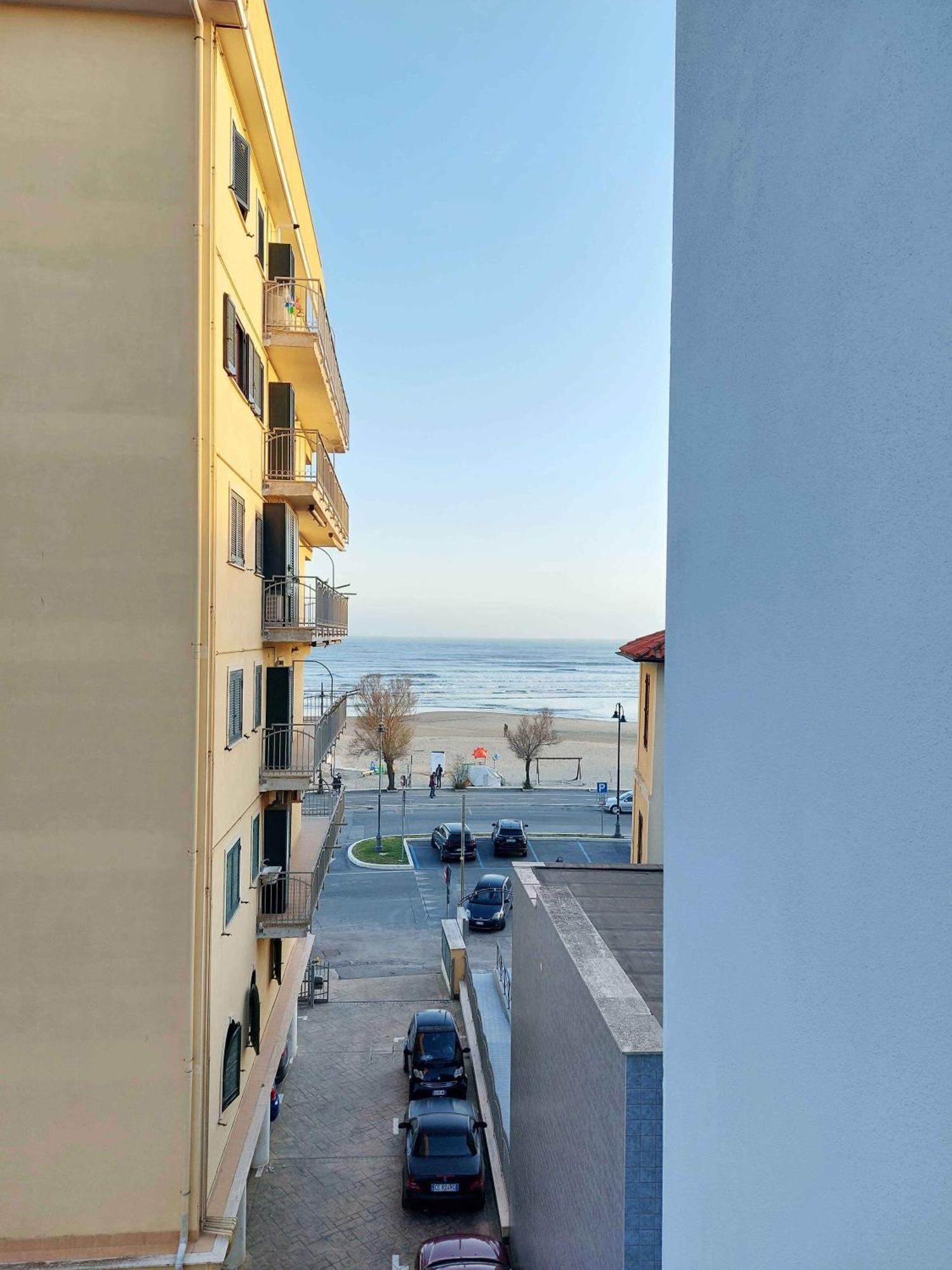 Sweet Home & Wellness Luxury Apartment Нетуно Екстериор снимка