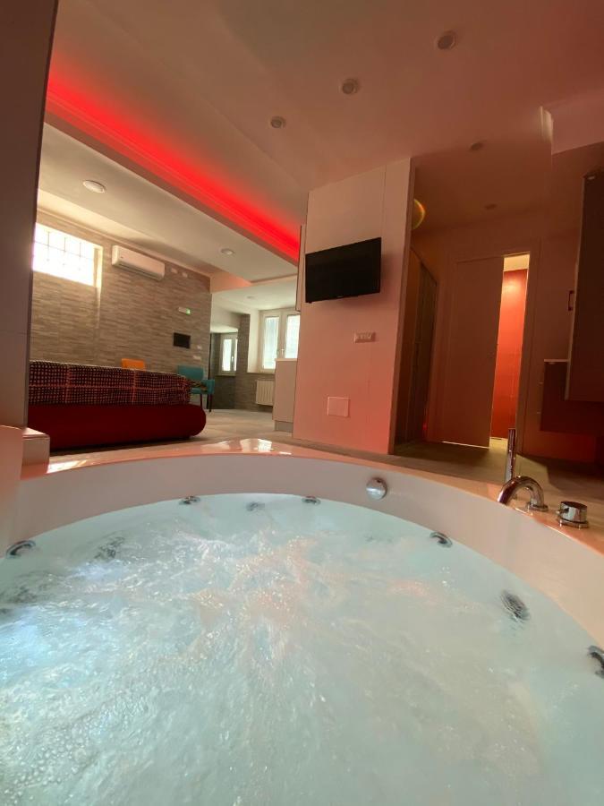 Sweet Home & Wellness Luxury Apartment Нетуно Екстериор снимка